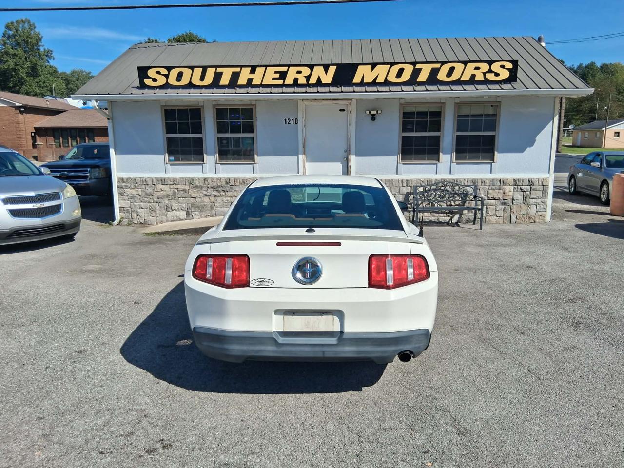 Ford Mustang 2dr Cpe V6 2010
