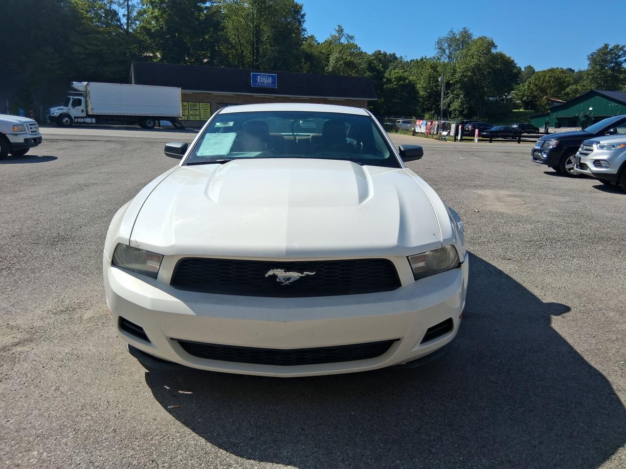 Ford Mustang 2dr Cpe V6 2010