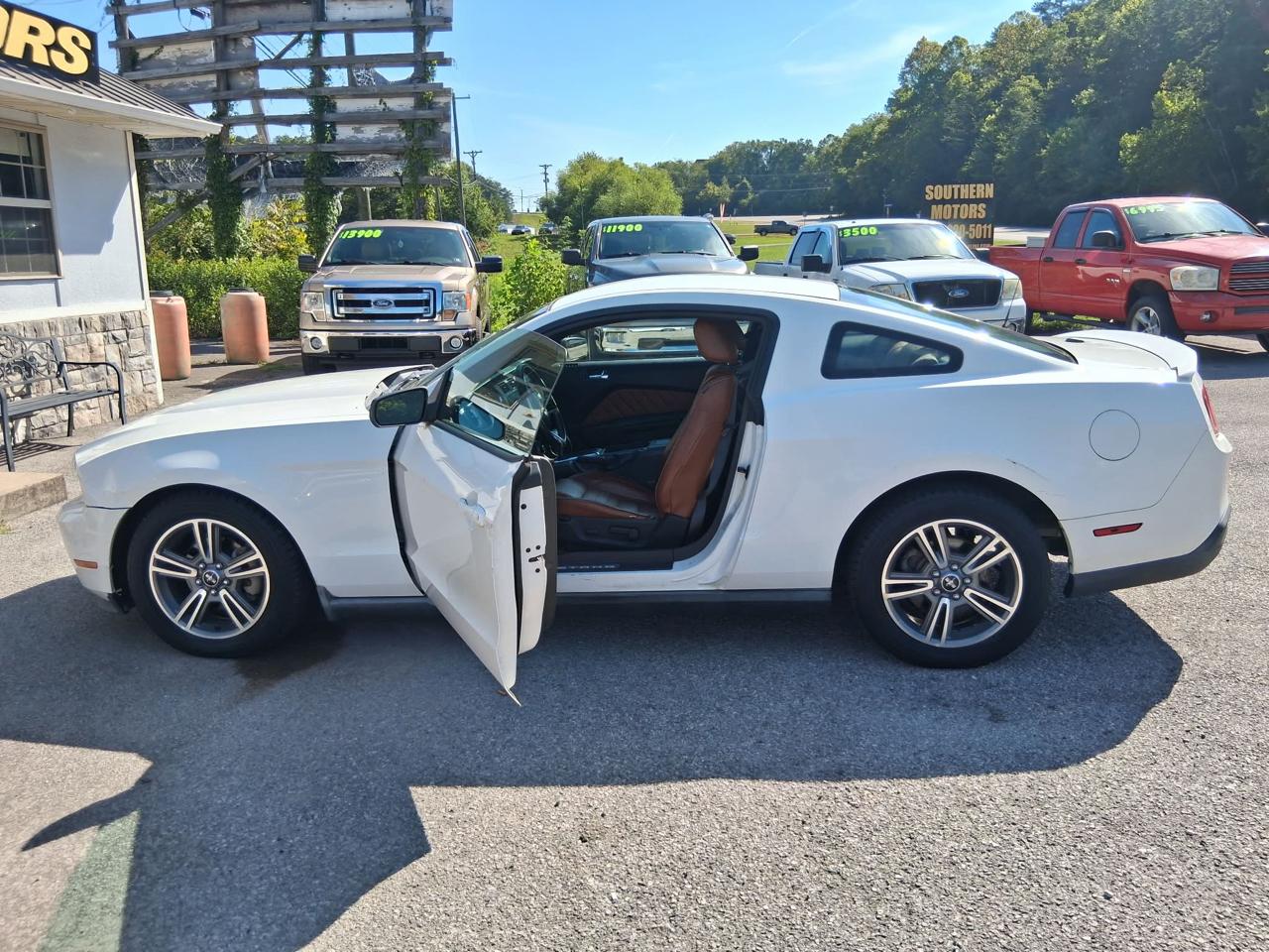 Ford Mustang 2dr Cpe V6 2010