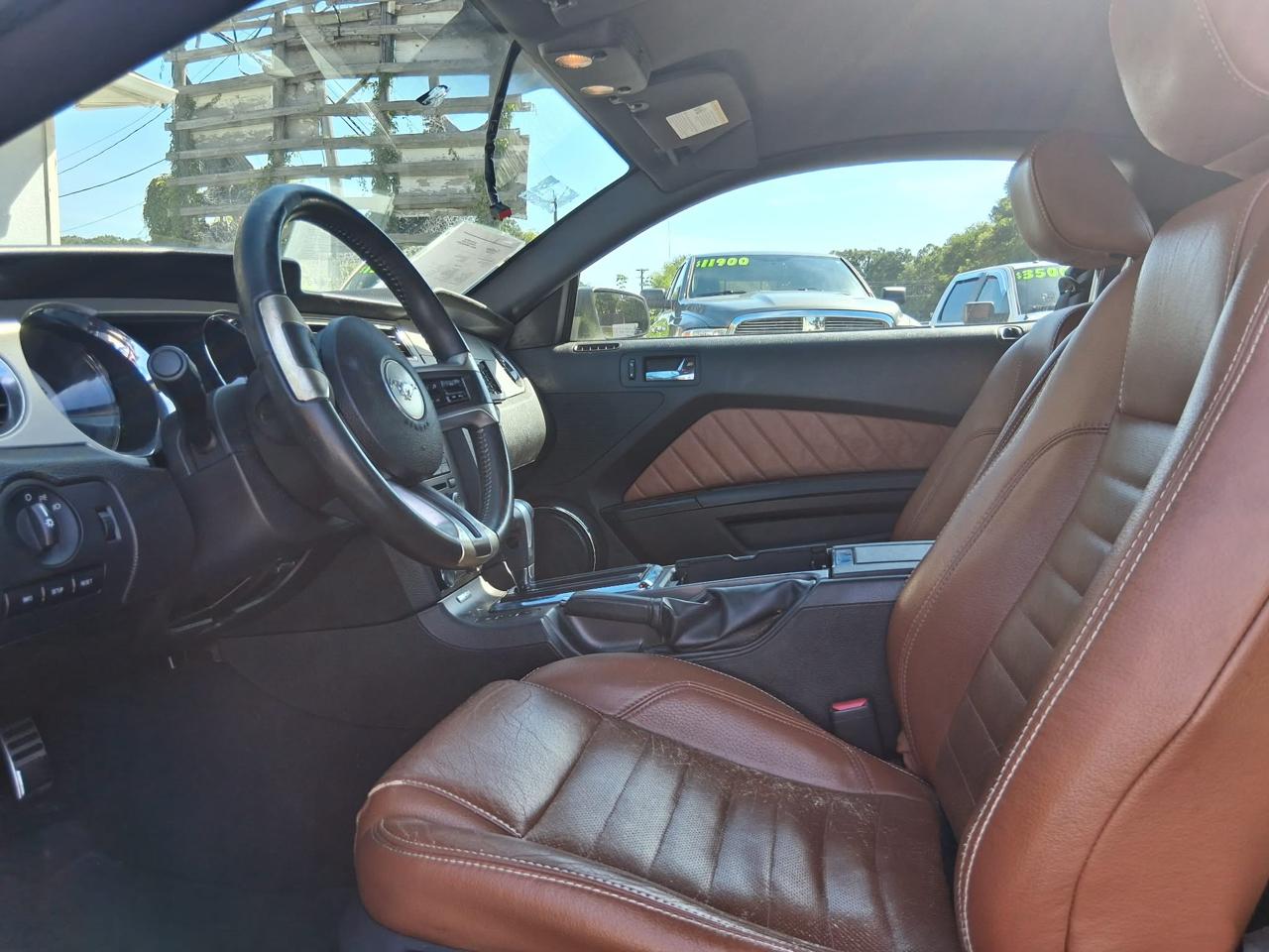Ford Mustang 2dr Cpe V6 2010