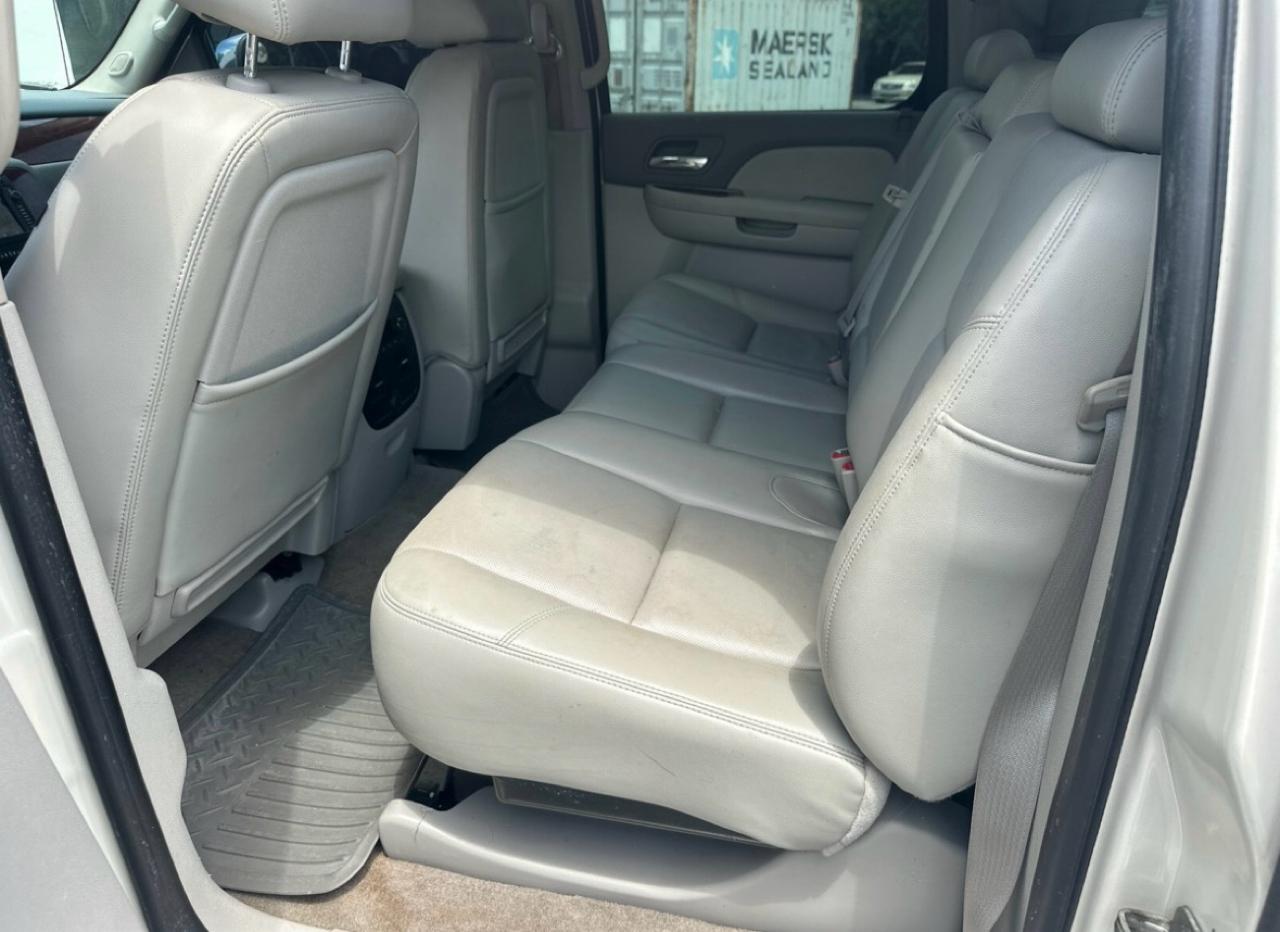 Chevrolet Avalanche LTZ 2WD 2010