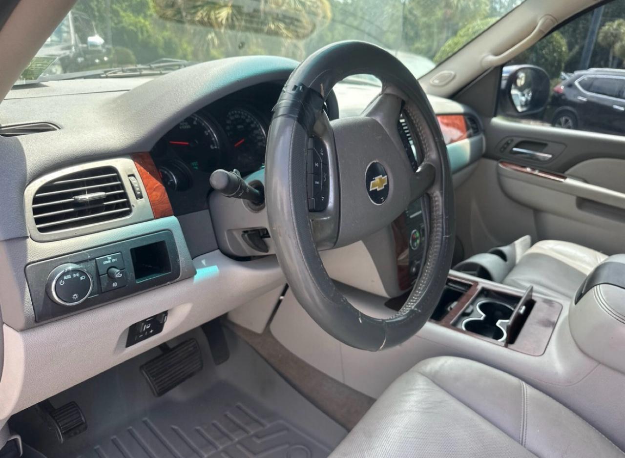 Chevrolet Avalanche LTZ 2WD 2010