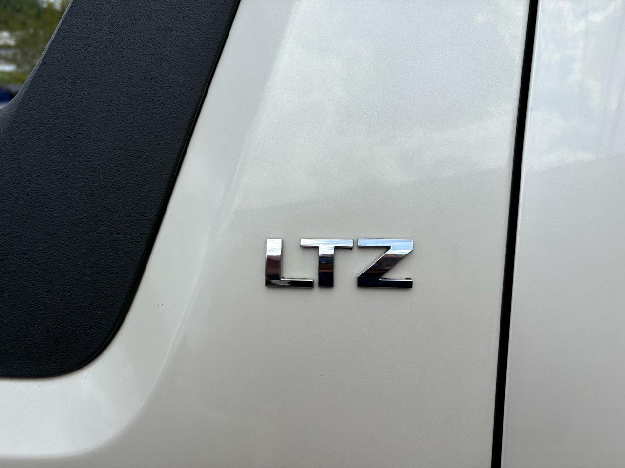 Chevrolet Avalanche LTZ 2WD 2010