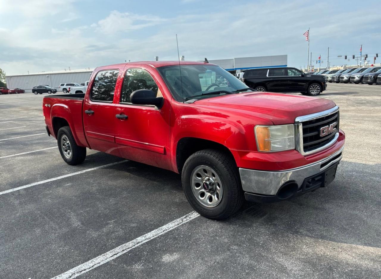 GMC Sierra 1500 4WD Crew Cab 143.5" SL 2011