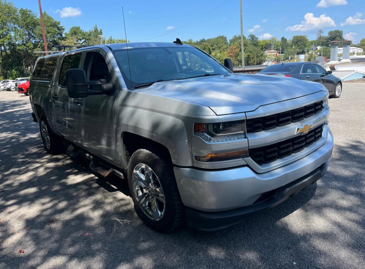 Chevrolet Silverado 1500 4WD Crew Cab 143.5" Custom 2018