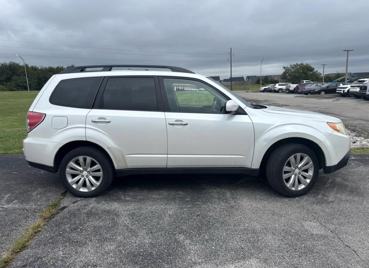Subaru Forester 2.5 X Premium Package 2011