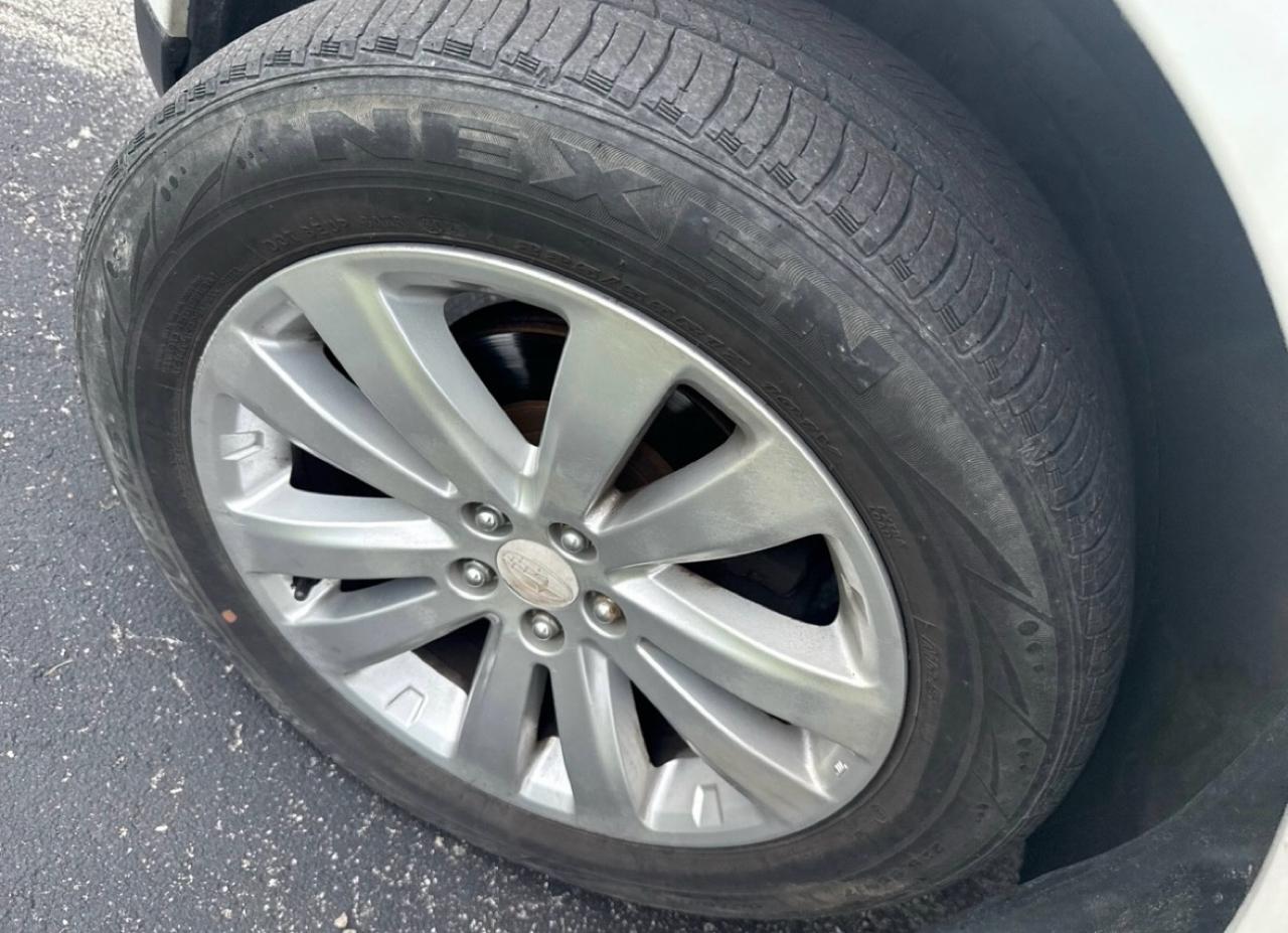 Subaru Forester 2.5 X Premium Package 2011