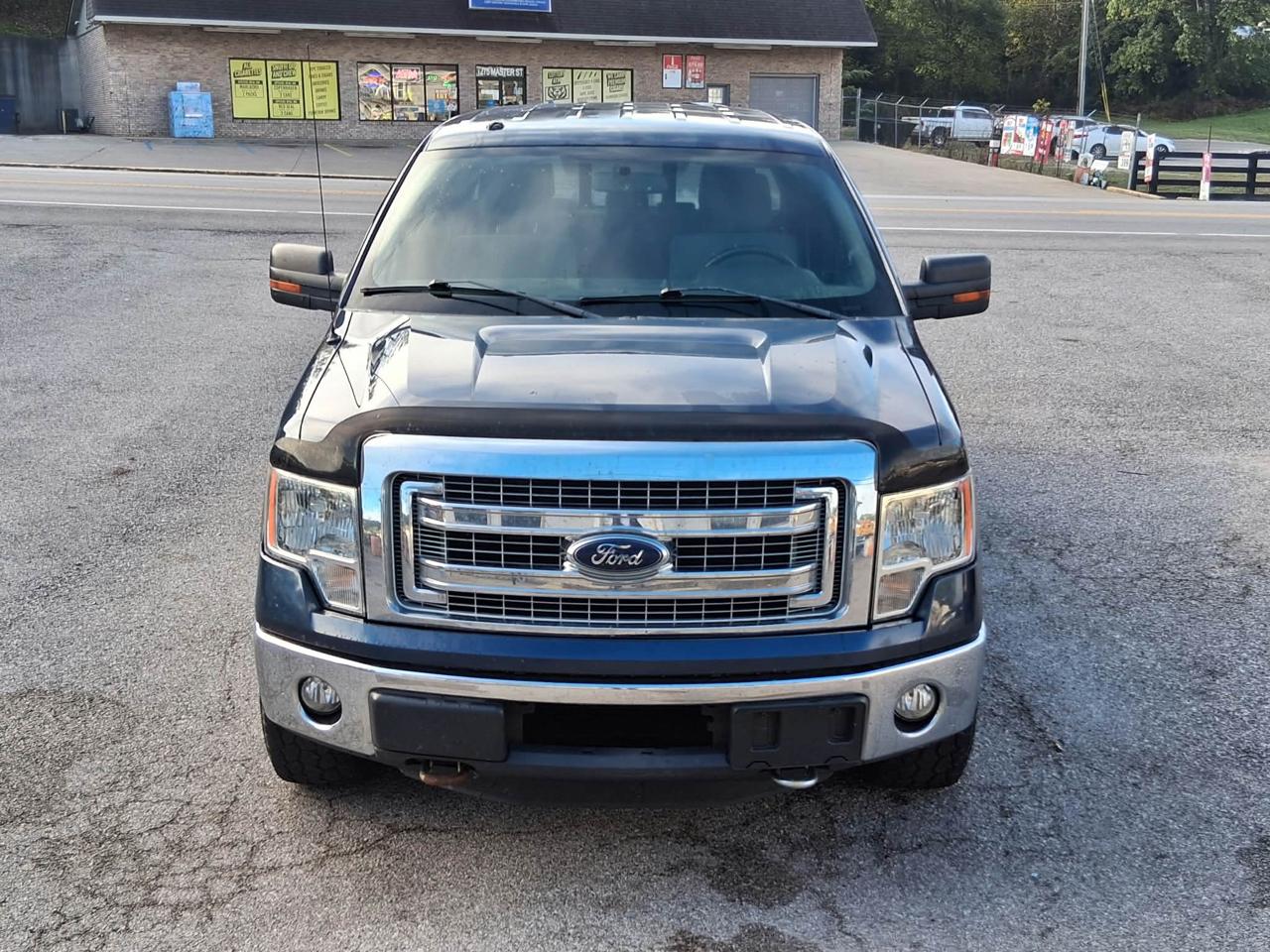Ford F-150 4WD SuperCrew 145" XLT 2013