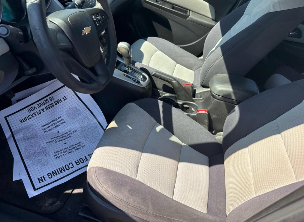 Chevrolet Cruze LS Auto 2014