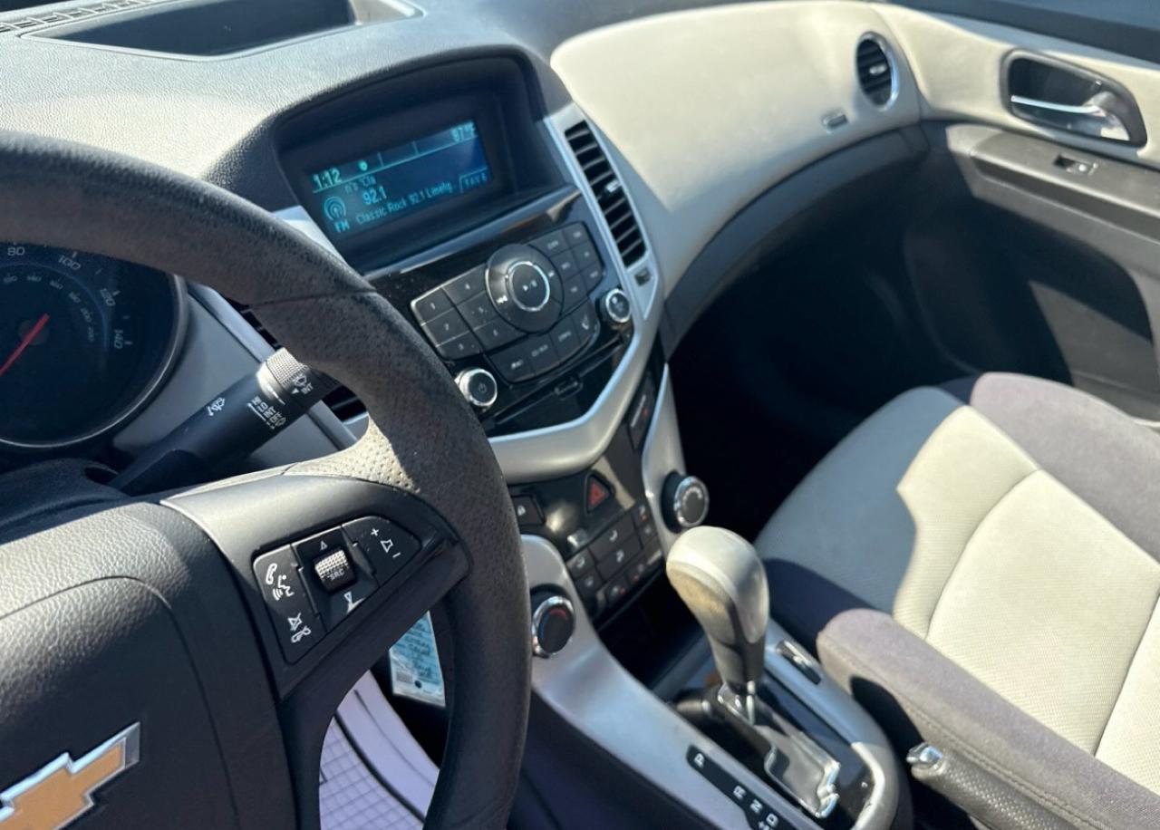 Chevrolet Cruze LS Auto 2014