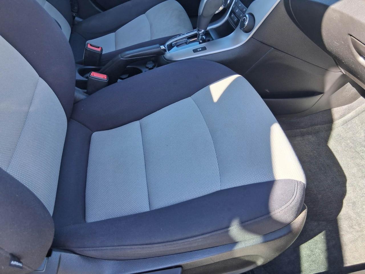 Chevrolet Cruze LS Auto 2014