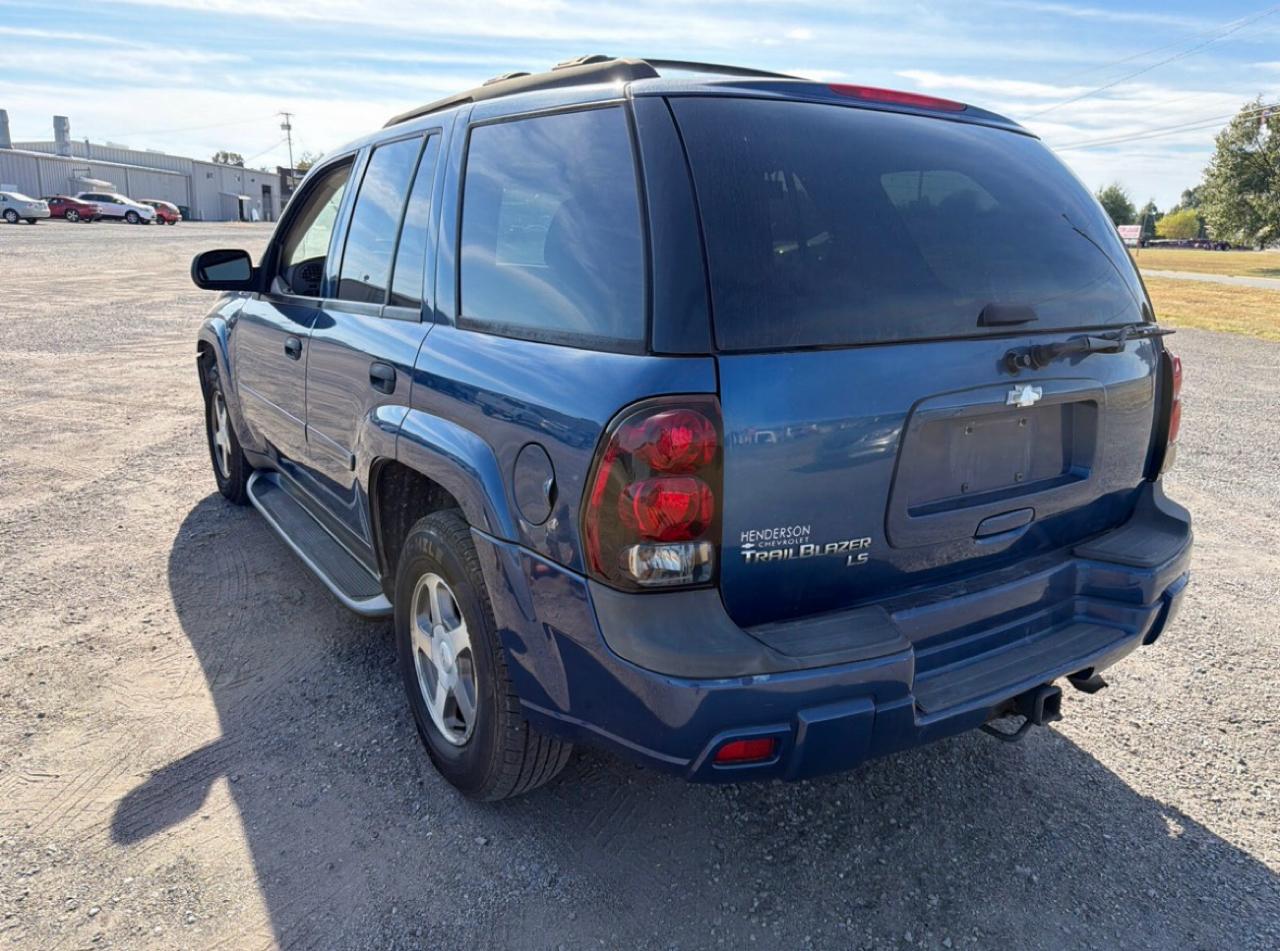 Chevrolet TrailBlazer LS 4WD 2006