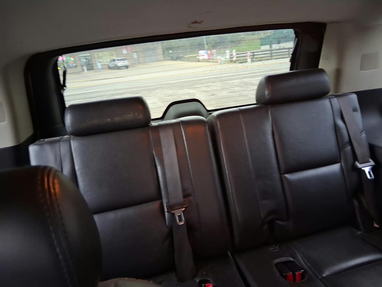 GMC Yukon Denali AWD 2010