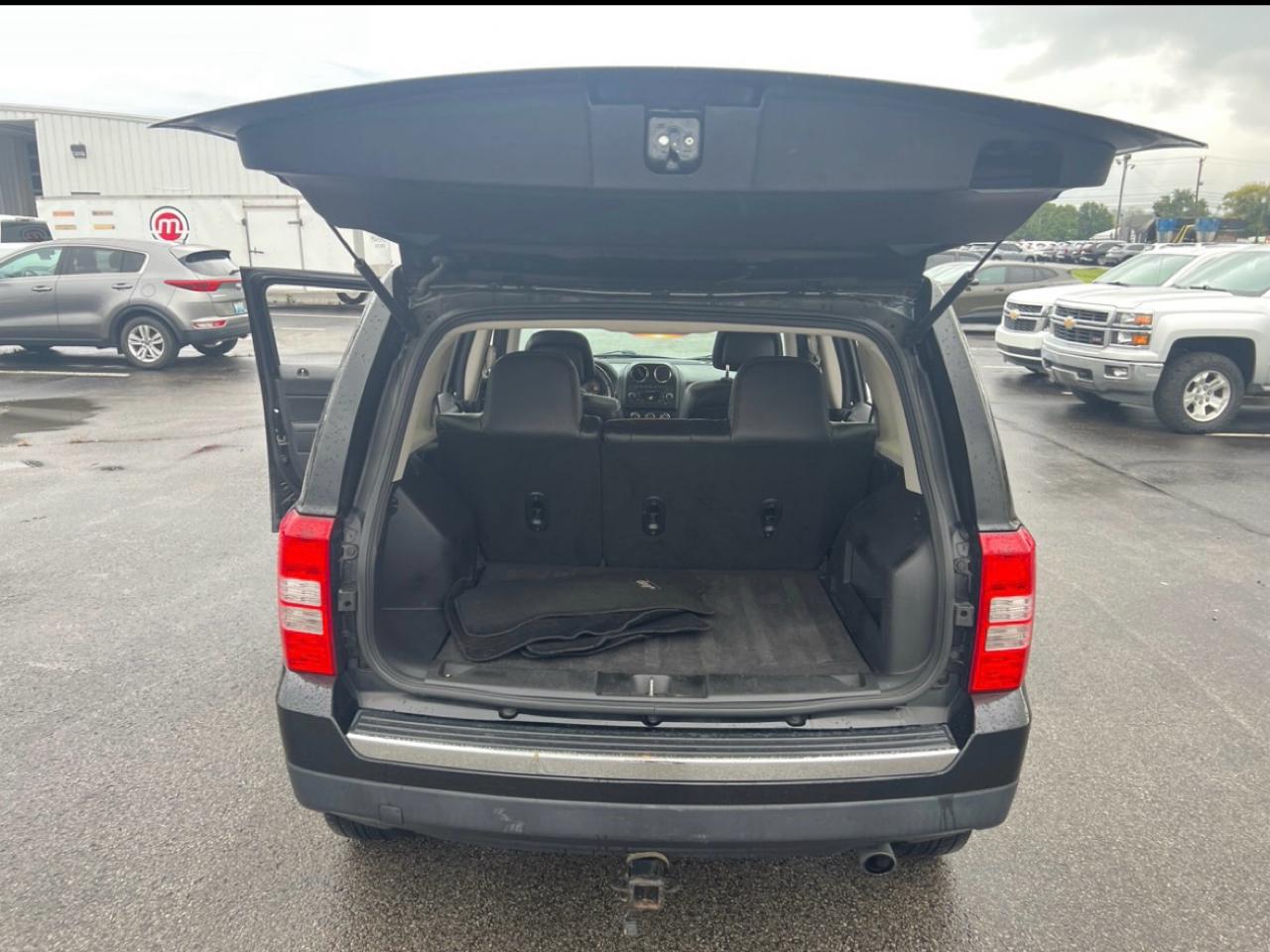 Jeep Patriot Latitude 2WD 2016