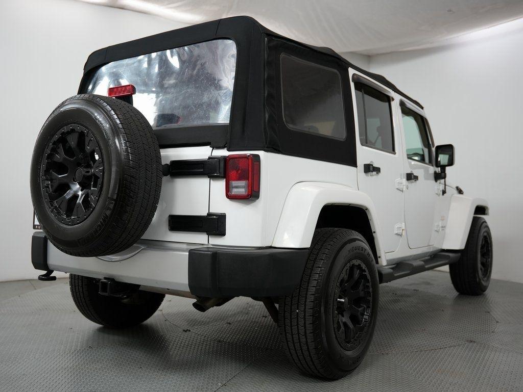 Jeep Wrangler Unlimited 4WD 4dr Sahara 2015