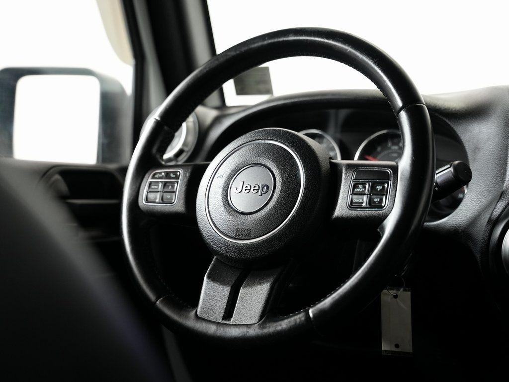 Jeep Wrangler Unlimited 4WD 4dr Sahara 2015