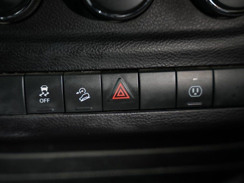 Jeep Wrangler Unlimited 4WD 4dr Sahara 2015