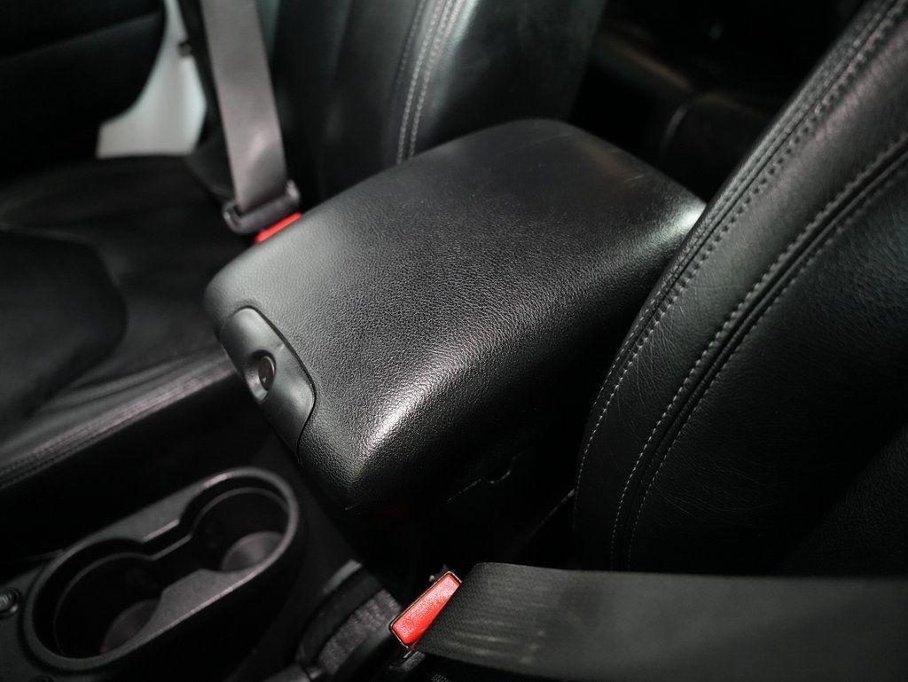 Jeep Wrangler Unlimited 4WD 4dr Sahara 2015