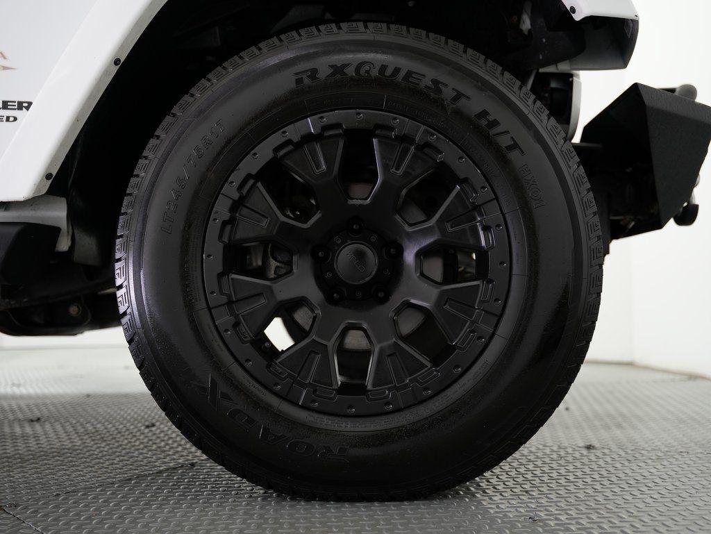 Jeep Wrangler Unlimited 4WD 4dr Sahara 2015