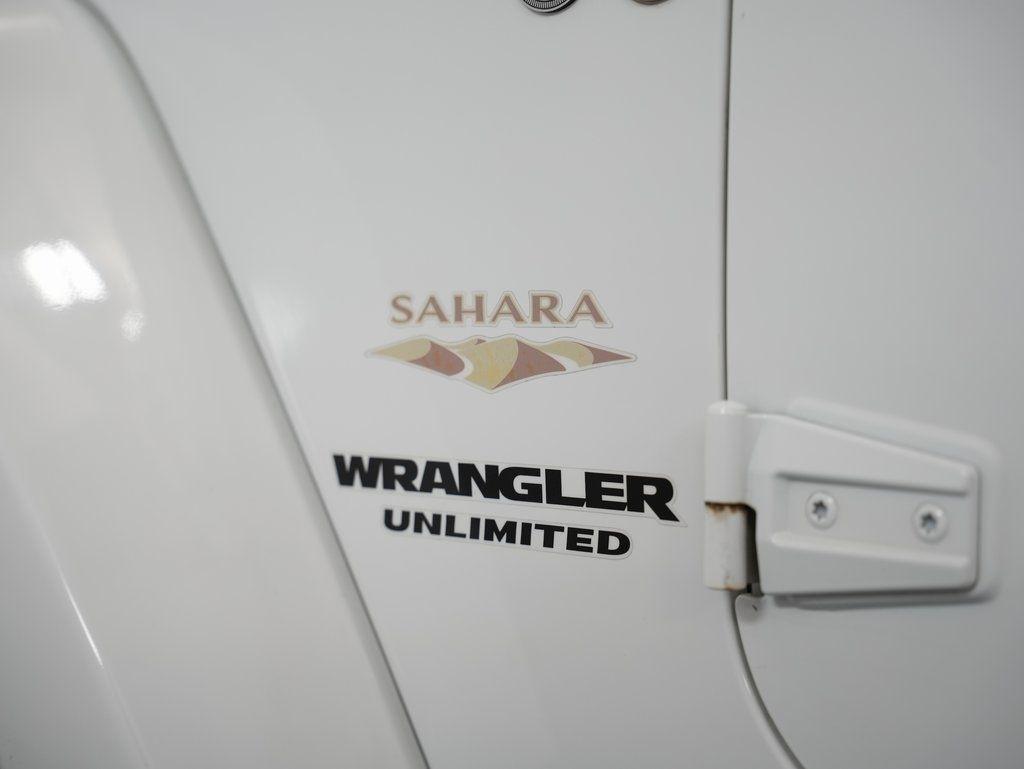 Jeep Wrangler Unlimited 4WD 4dr Sahara 2015