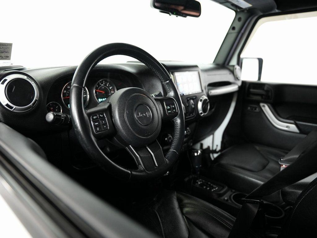 Jeep Wrangler Unlimited 4WD 4dr Sahara 2015