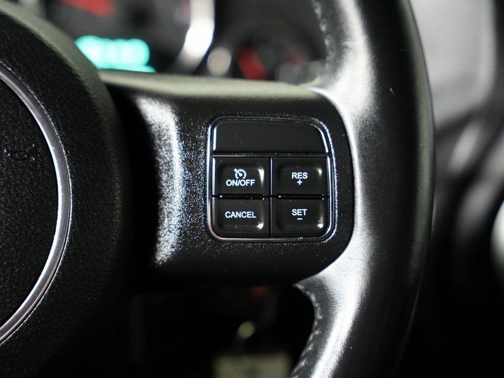 Jeep Wrangler Unlimited 4WD 4dr Sahara 2015