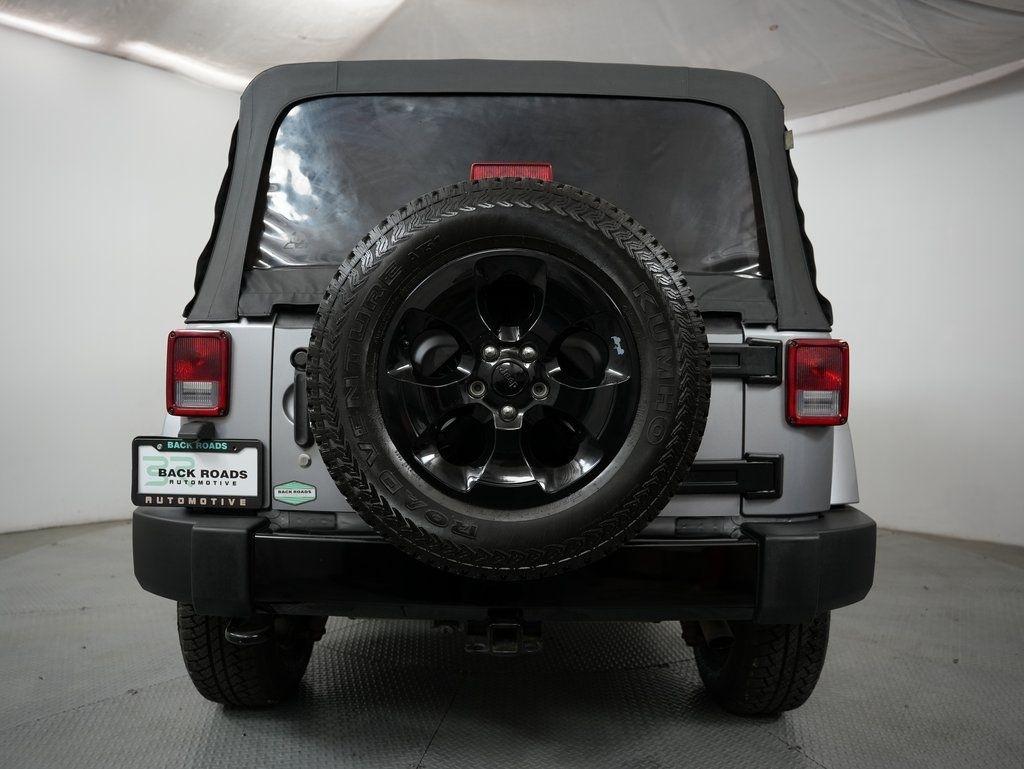 Jeep Wrangler Unlimited 4WD 4dr Altitude 2015