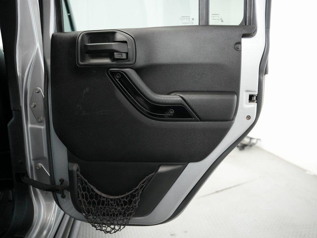 Jeep Wrangler Unlimited 4WD 4dr Altitude 2015