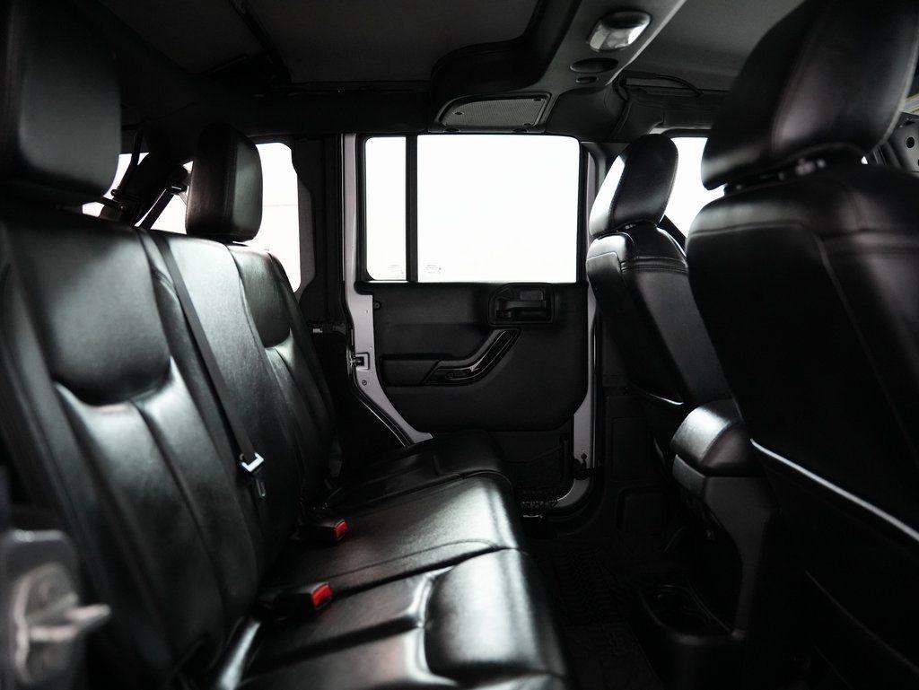 Jeep Wrangler Unlimited 4WD 4dr Altitude 2015