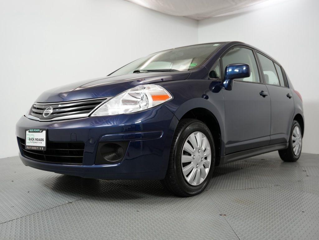 Nissan Versa 5dr HB Auto 1.8 S 2012