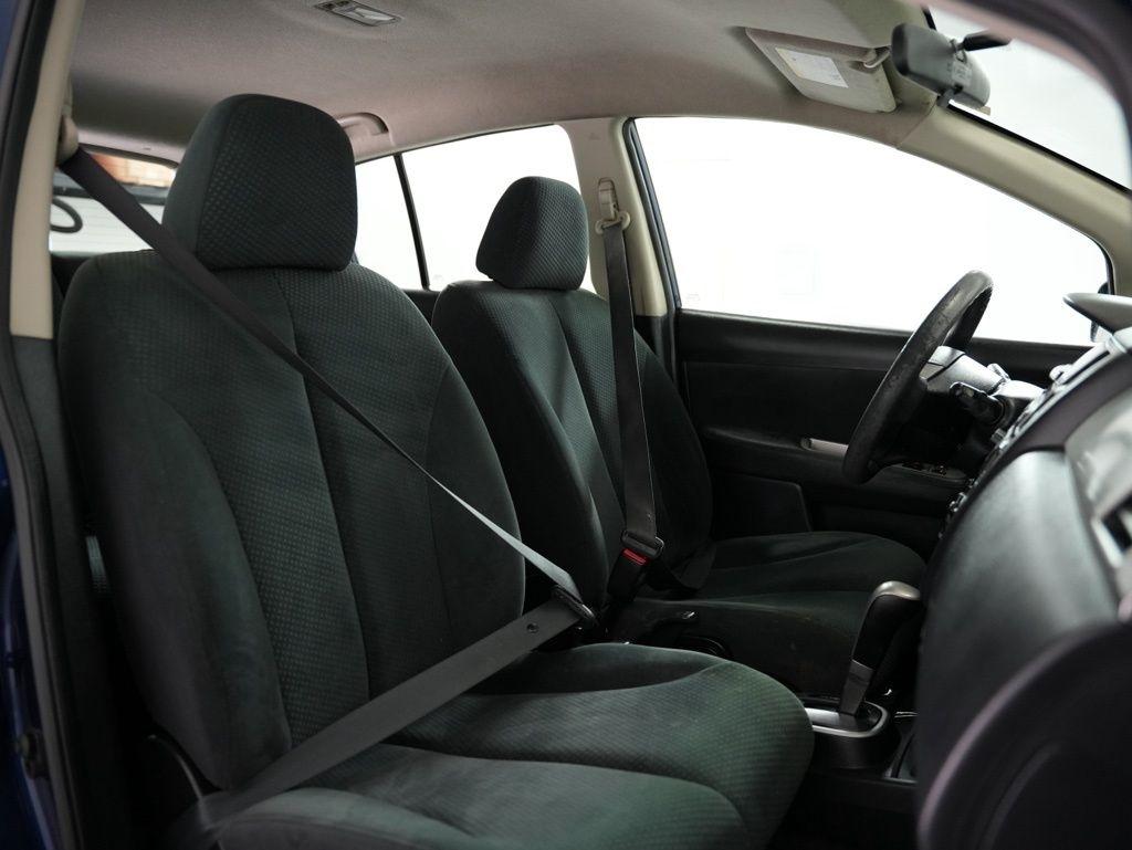 Nissan Versa 5dr HB Auto 1.8 S 2012