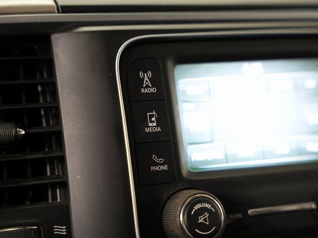 RAM 1500 4WD Crew Cab 140.5" Big Horn 2015