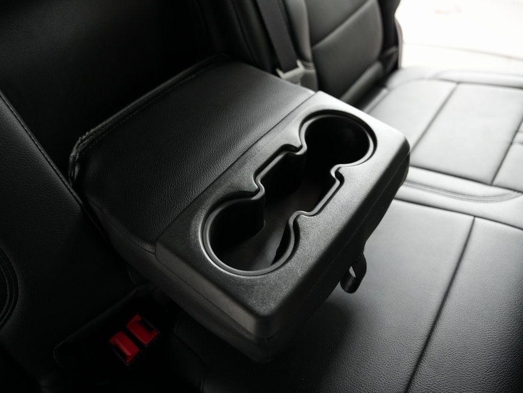 Chevrolet Silverado 1500 4WD Crew Cab 147" RST 2019