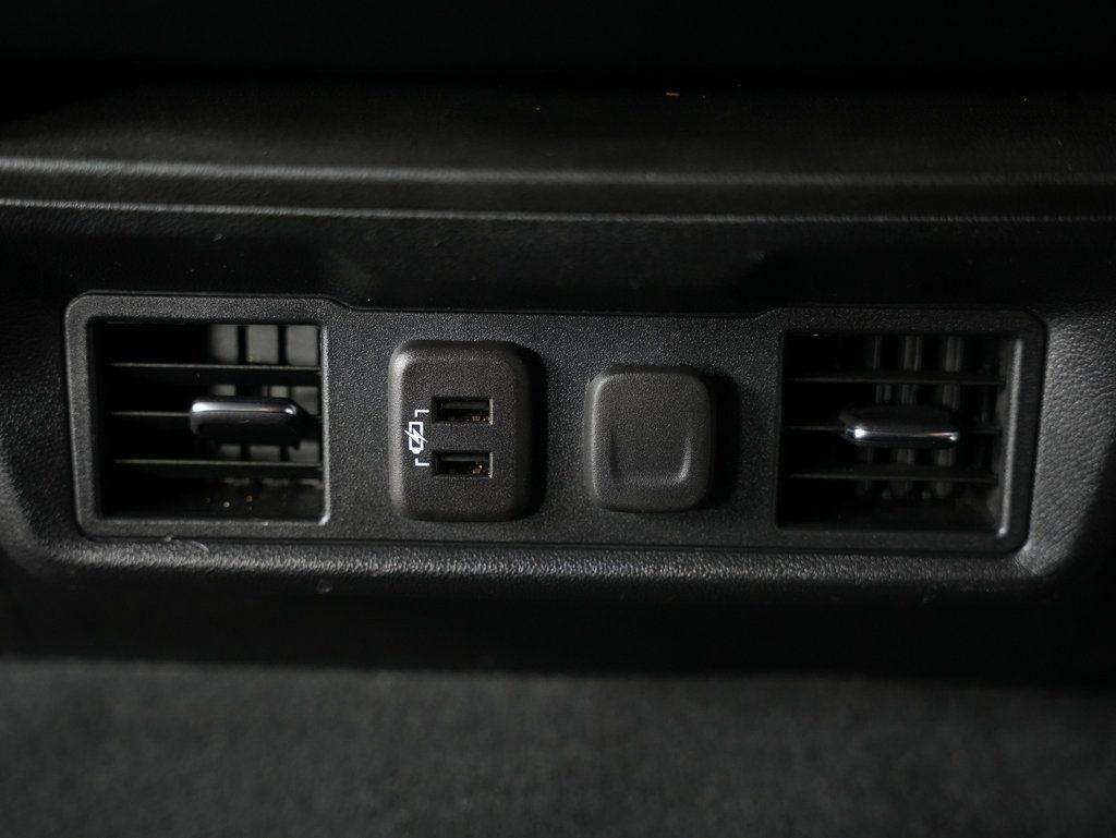 Chevrolet Silverado 1500 4WD Crew Cab 147" RST 2019