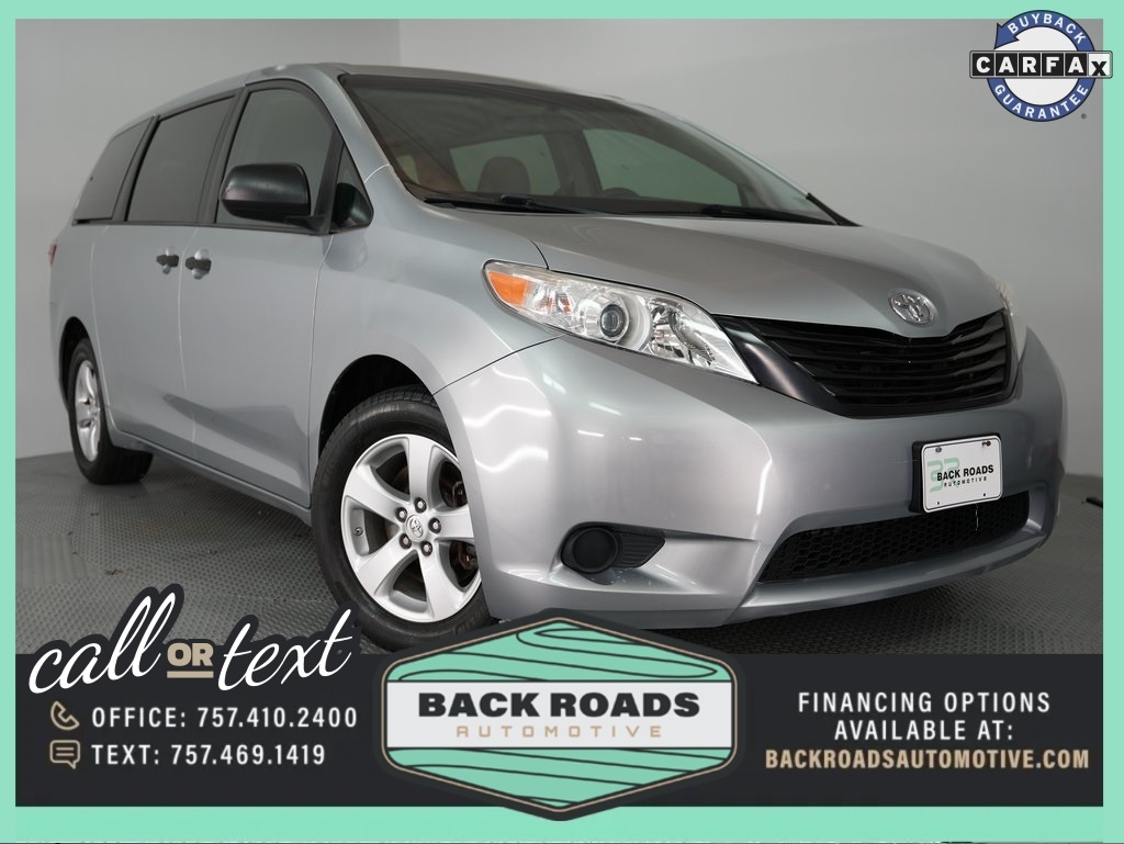 Toyota Sienna 5dr 7-Pass Van L FWD (Natl) 2015 Toyota Sienna 5dr 7-Pass Van L FWD (Natl) 2015