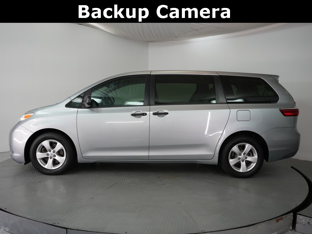 Toyota Sienna 5dr 7-Pass Van L FWD (Natl) 2015 Toyota Sienna 5dr 7-Pass Van L FWD (Natl) 2015