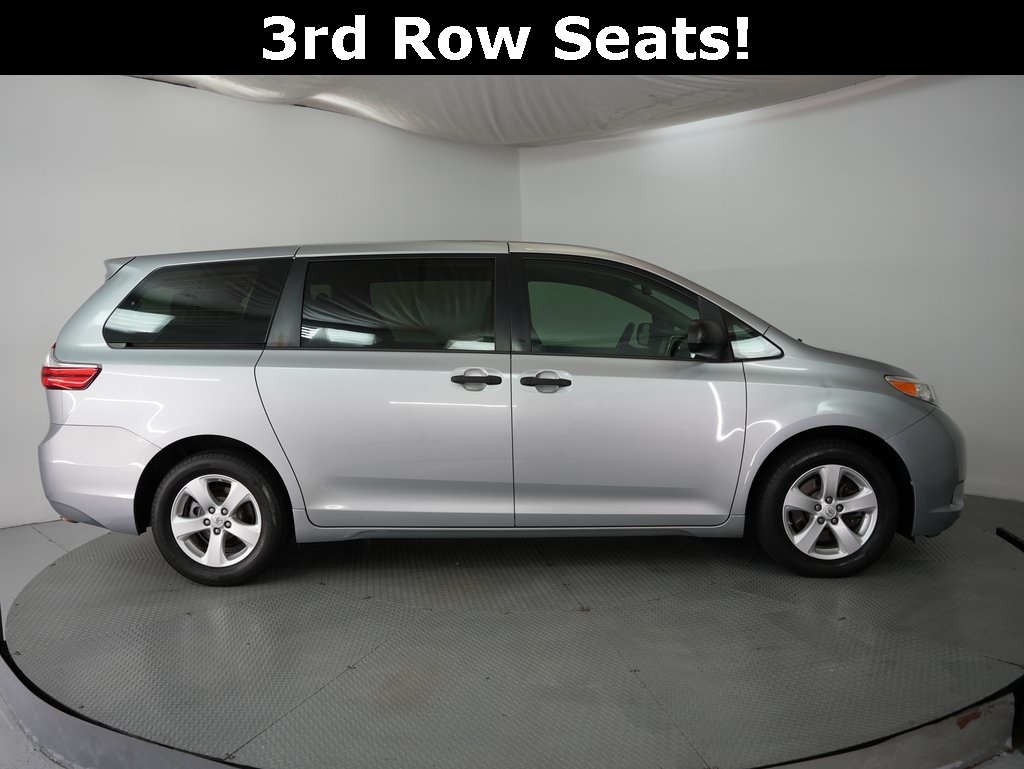 Toyota Sienna 5dr 7-Pass Van L FWD (Natl) 2015 Toyota Sienna 5dr 7-Pass Van L FWD (Natl) 2015