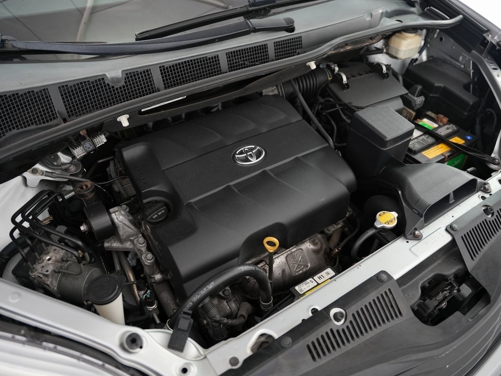 Toyota Sienna 5dr 7-Pass Van L FWD (Natl) 2015 Toyota Sienna 5dr 7-Pass Van L FWD (Natl) 2015