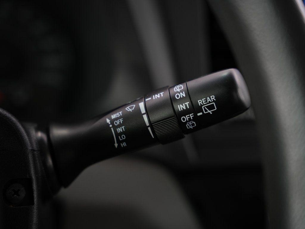 Toyota Sienna 5dr 7-Pass Van L FWD (Natl) 2015