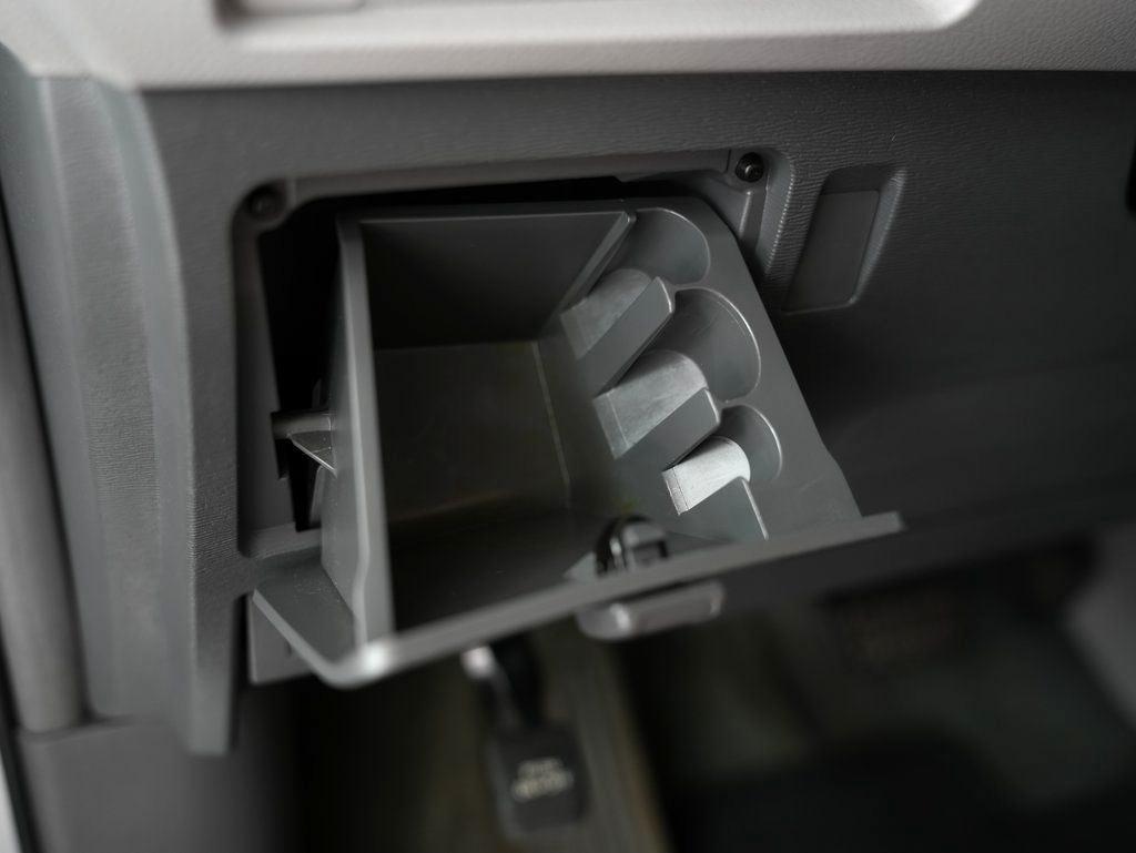 Toyota Sienna 5dr 7-Pass Van L FWD (Natl) 2015