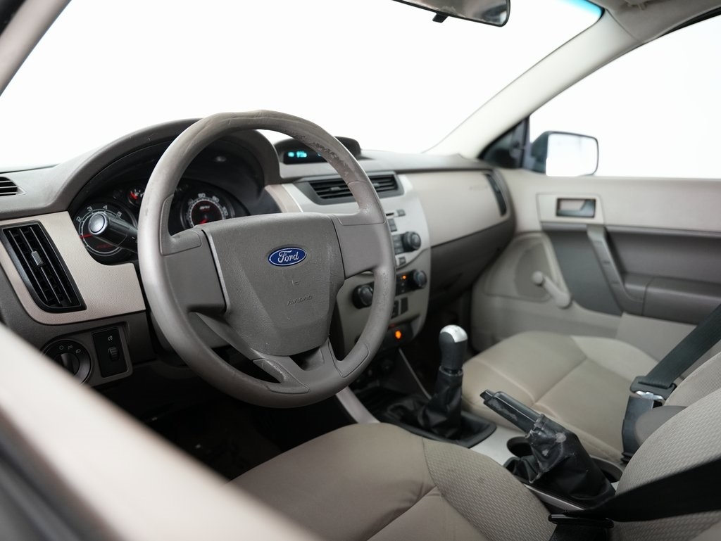 Ford Focus 4dr Sdn S 2009 Ford Focus 4dr Sdn S 2009