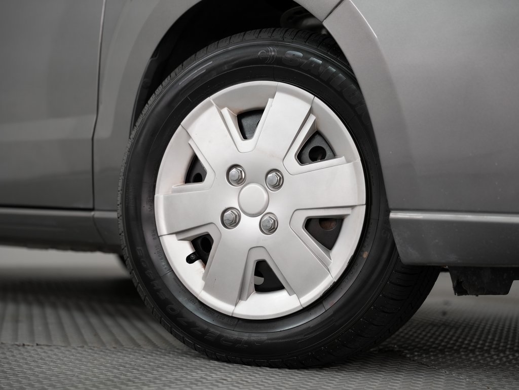 Ford Focus 4dr Sdn S 2009 Ford Focus 4dr Sdn S 2009