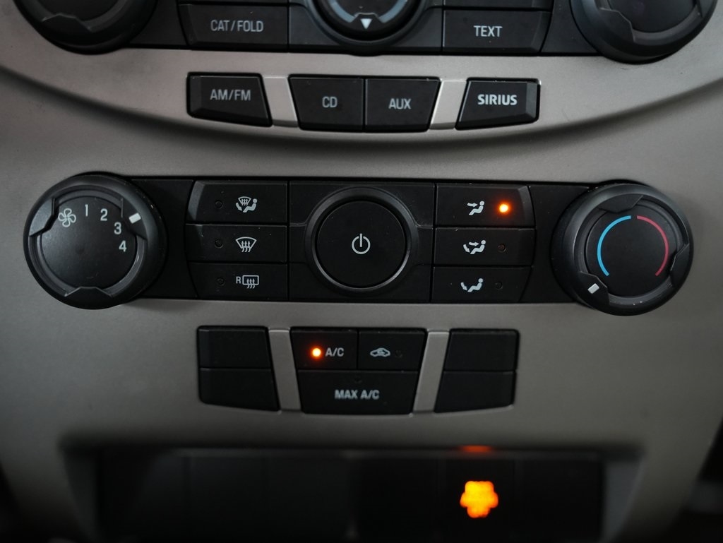 Ford Focus 4dr Sdn S 2009 Ford Focus 4dr Sdn S 2009