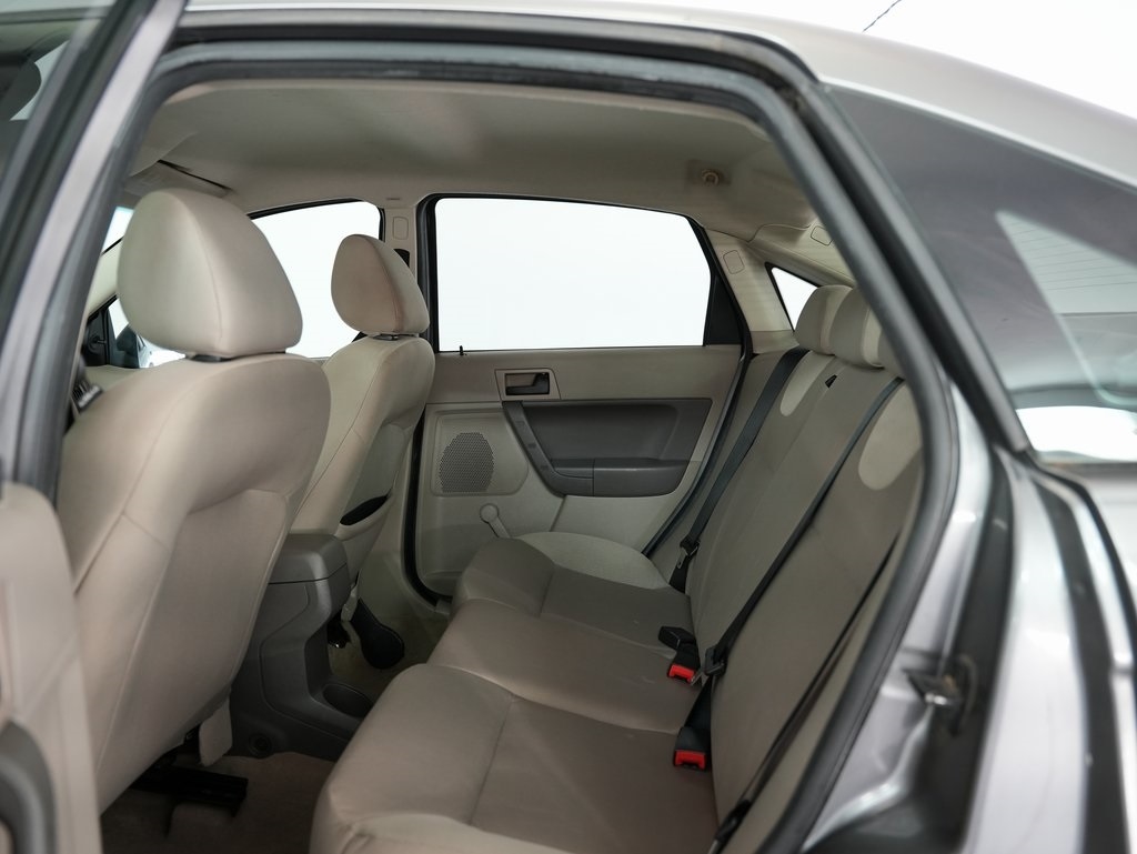 Ford Focus 4dr Sdn S 2009 Ford Focus 4dr Sdn S 2009