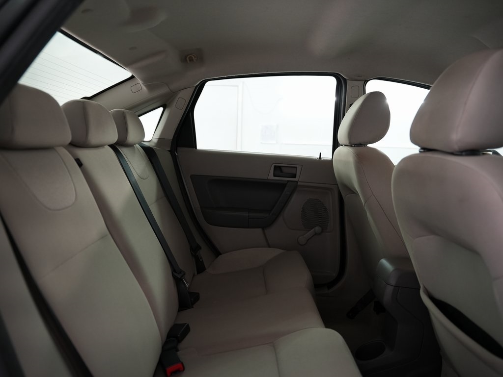 Ford Focus 4dr Sdn S 2009 Ford Focus 4dr Sdn S 2009