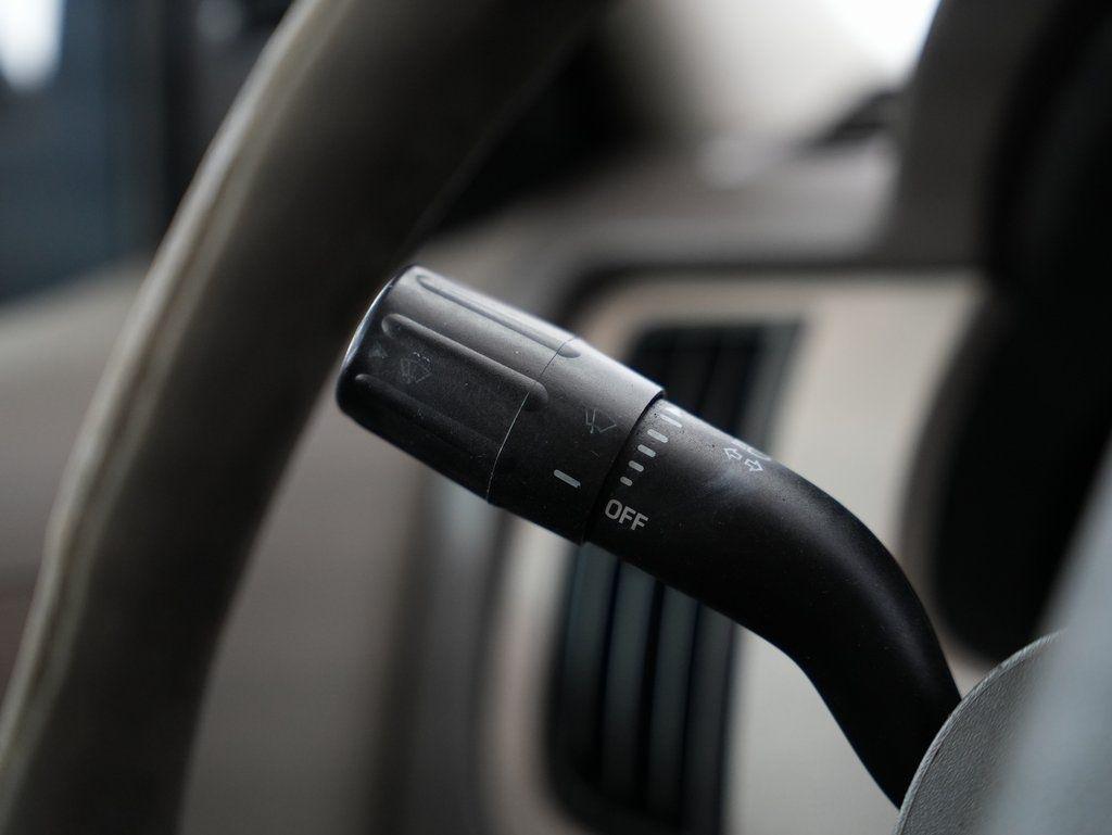 Ford Focus 4dr Sdn S 2009