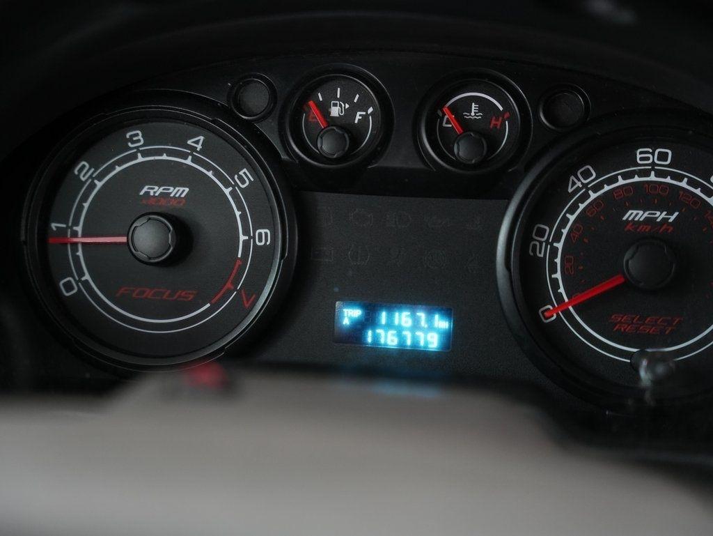 Ford Focus 4dr Sdn S 2009