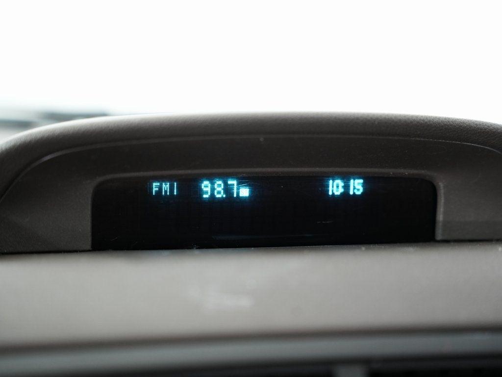 Ford Focus 4dr Sdn S 2009