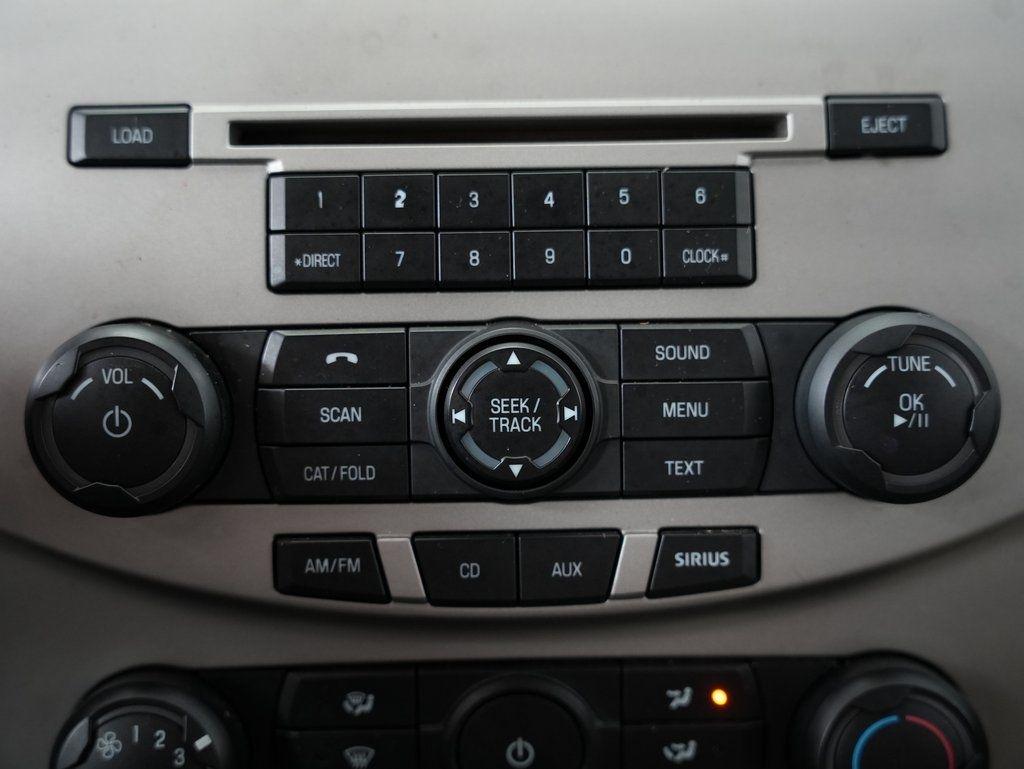 Ford Focus 4dr Sdn S 2009