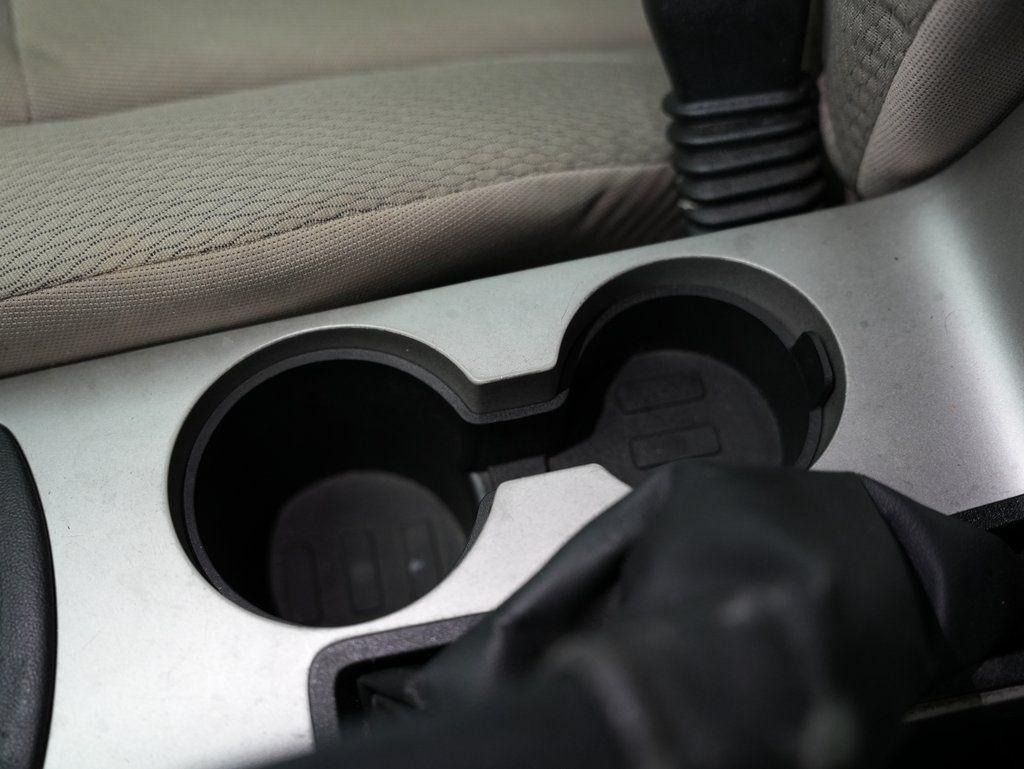 Ford Focus 4dr Sdn S 2009